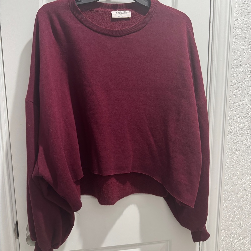 Zenana Outfitters Maroon Cropped Sweatshirt